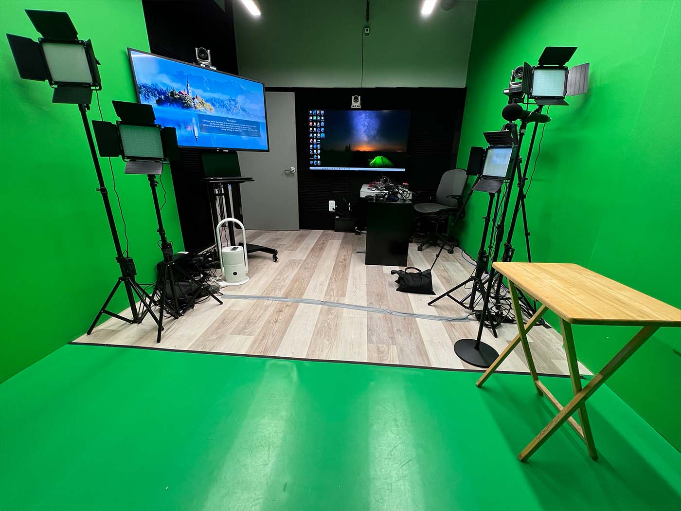 Green Screen Room for Zoom Meetings